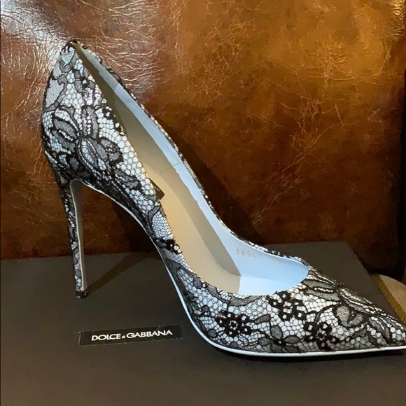 Brand new/never worn D&G light blue with lace pump - Picture 3 of 9